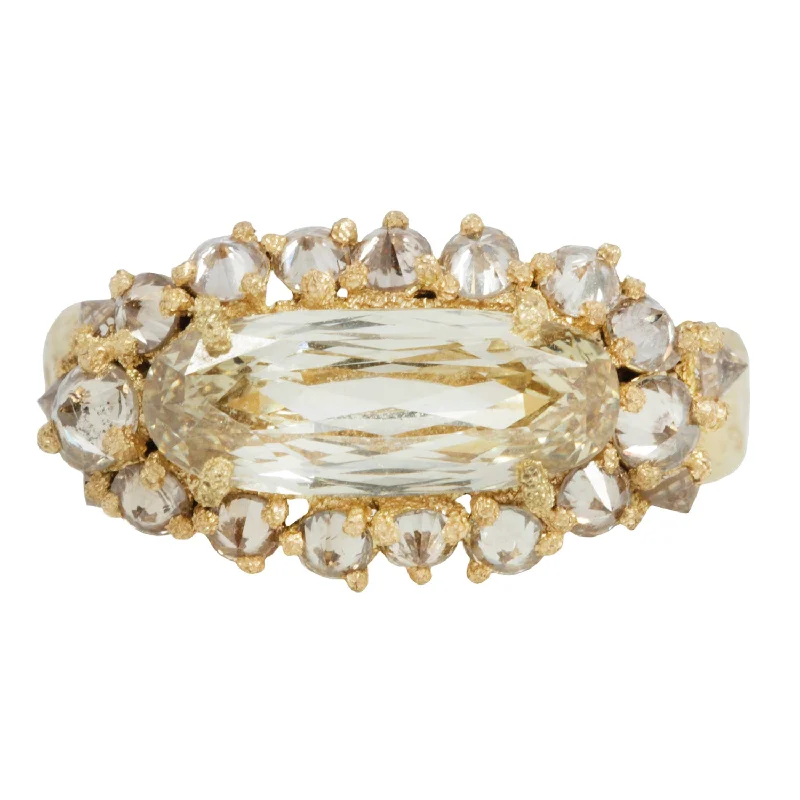 Regal Giza Ring