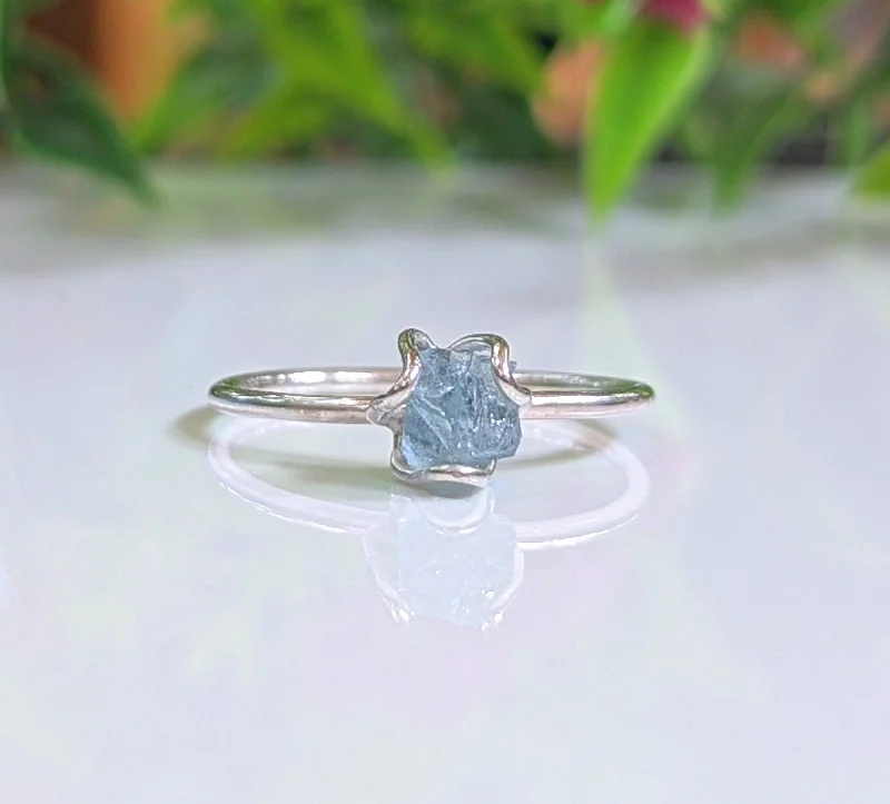 Sapphire Gemstone Rings in a Cathedral SettingRaw Aquamarine flower ring