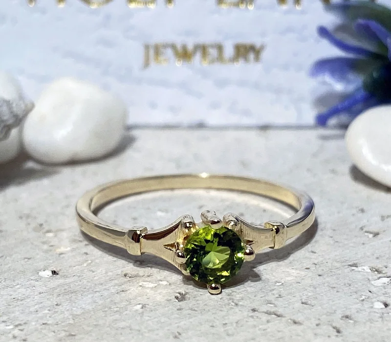 Sapphire Gemstone Rings in a Cathedral SettingPeridot Ring - August Birthstone - Simple Delicate Ring with Round Peridot Gemstone