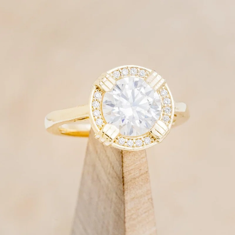 ROUND CUT MOISSANITE ENGAGEMENT RING WITH DIAMOND HALO