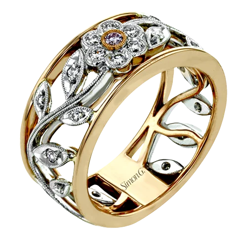 Halo - Style Diamond Rings with Smaller Accent DiamondsRight Hand Ring in 18k Gold with Diamonds