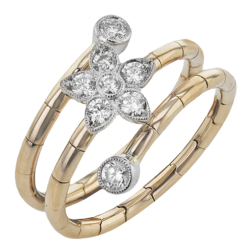 Three - Stone Diamond Rings with Princess - Cut DiamondsRight Hand Ring in 18k Gold with Diamonds