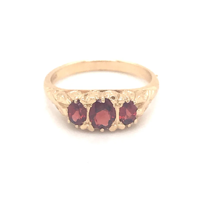 Amethyst Gemstone Rings in a Vintage - Style SettingGAR14