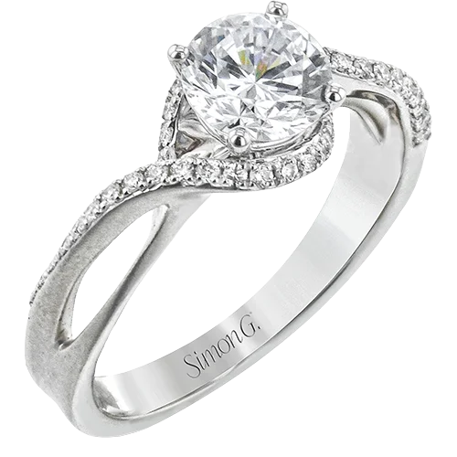 Solitaire Diamond Rings in Platinum SettingsEngagement Ring in 14k Gold with Diamonds