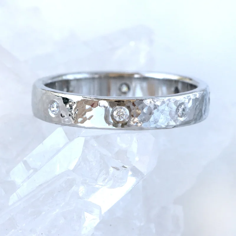 Matching Wedding Bands for a Coordinated Look3.5mm 18ct White Gold 8 Diamond Hammered Wedding Ring