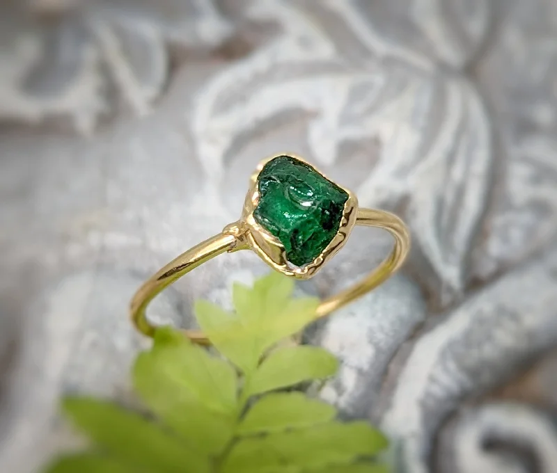 Sapphire Gemstone Rings in a Cathedral SettingRaw green Garnet ring