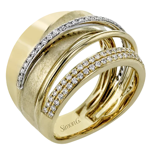 Custom - Designed Diamond Rings to Reflect Your PersonalityRight Hand Ring in 18k Gold with Diamonds