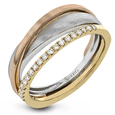 Custom - Designed Diamond Rings to Reflect Your PersonalityRight Hand Ring in 18k Gold with Diamonds