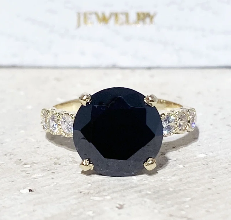 Multi - Gemstone Rings with a Rainbow of ColorsBlack Onyx Ring - December Birthstone - Statement Engagement Ring with Round Black Onyx Gemstone and Clear Quartz Accents