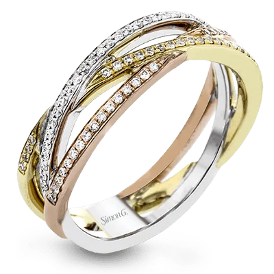 Solitaire Diamond Rings in Platinum SettingsRight Hand Ring in 18k Gold with Diamonds