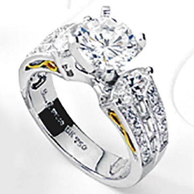 Custom - Designed Diamond Rings to Reflect Your PersonalityEngagement Ring in 18k Gold with Diamonds